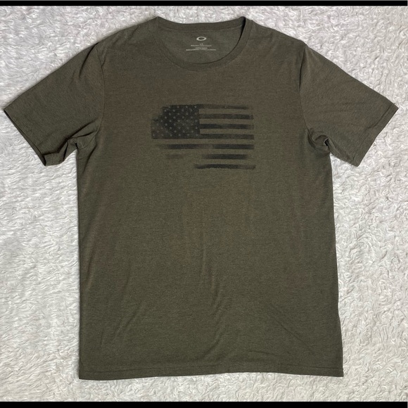 Oakley Regular fit shirt size L - Picture 5 of 8